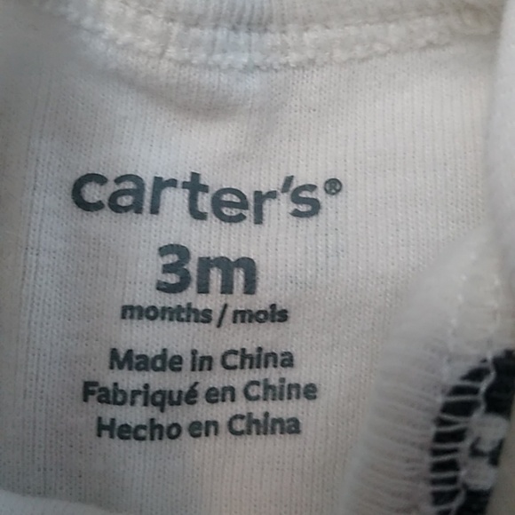 5/$15 Baby Onesies Treehouse - Picture 8 of 8